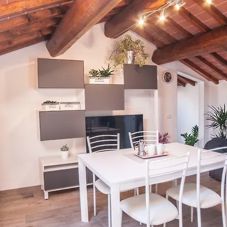 Cascine Home Holidays-2